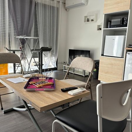 Grand Studio Confortable Et Spacieux Avec Terrasse Villeneuve-les-Maguelonne Bagian luar foto